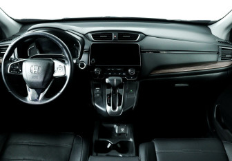 Подержанный автомобиль Honda CR-V 2018 года (9 фото)