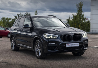 Подержанный автомобиль BMW X3 2019 года (3 фото)