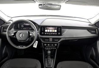Подержанный автомобиль Skoda Rapid Liftback 2022 года (14 фото)