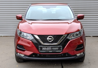 Подержанный автомобиль Nissan Qashqai 2019 года (2 фото)