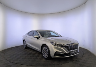 Подержанный автомобиль Hongqi H5 2022 года (3 фото)