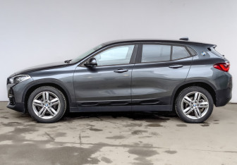 Подержанный автомобиль BMW X2 2020 года (8 фото)