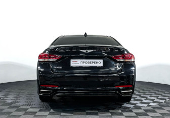 Подержанный автомобиль Genesis G80 2017 года (6 фото)