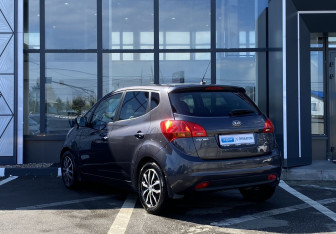Подержанный автомобиль Kia Venga 2013 года (7 фото)