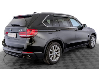 Подержанный автомобиль BMW X5 2017 года (5 фото)