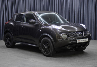 Подержанный автомобиль Nissan Juke 2012 года (3 фото)