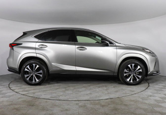 Подержанный автомобиль Lexus NX 2021 года (4 фото)