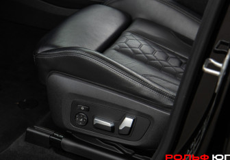 Подержанный автомобиль BMW X3 M 2019 года (18 фото)