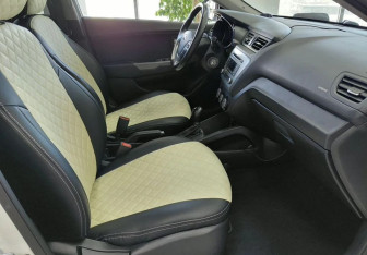 Подержанный автомобиль Kia Rio Hatchback 2016 года (17 фото)