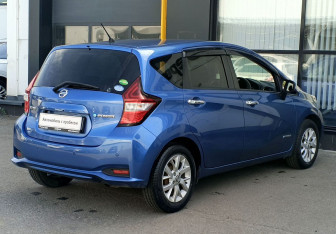 Подержанный автомобиль Nissan Note 2018 года (5 фото)