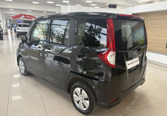 Подержанный автомобиль Subaru Justy Microvan 2017 года (7 фото)