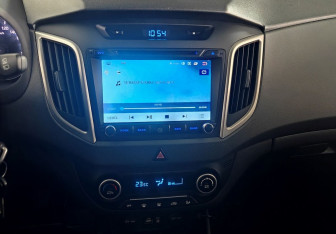 Подержанный автомобиль Hyundai Creta 2018 года (14 фото)