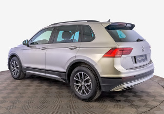 Подержанный автомобиль Volkswagen Tiguan 2019 года (7 фото)
