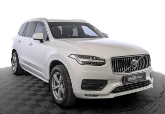 Подержанный автомобиль Volvo XC90 2019 года (3 фото)