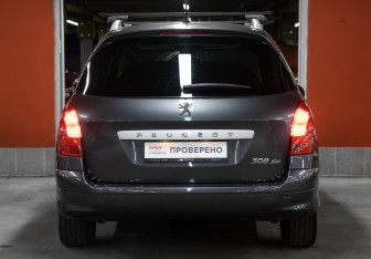 Подержанный автомобиль Peugeot 308 Wagon 2008 года (6 фото)
