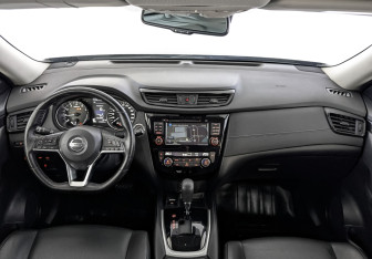 Подержанный автомобиль Nissan X-Trail 2019 года (14 фото)