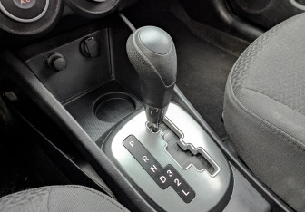 Подержанный автомобиль Kia Rio Hatchback 2012 года (23 фото)