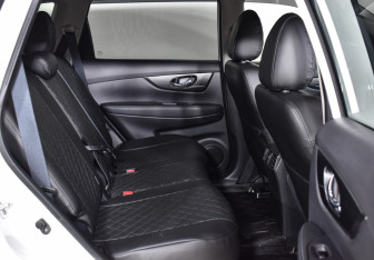 Подержанный автомобиль Nissan X-Trail 2018 года (13 фото)