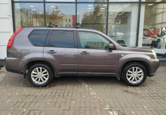 Подержанный автомобиль Nissan X-Trail 2007 года (4 фото)