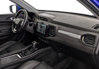 Подержанный автомобиль Chery Tiggo 4 2022 года (13 фото)