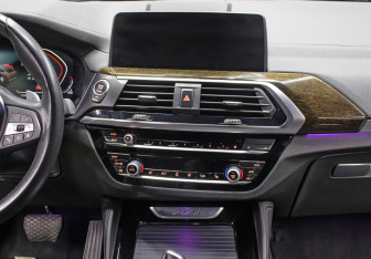 Подержанный автомобиль BMW X4 2020 года (16 фото)