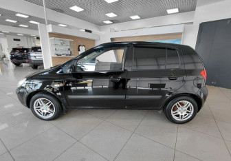 Подержанный автомобиль Hyundai Getz 2005 года (8 фото)