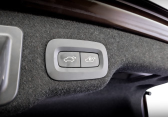 Подержанный автомобиль Volvo S90 2019 года (29 фото)