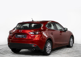 Подержанный автомобиль Mazda 3 Hatchback 2013 года (5 фото)