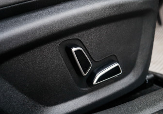 Подержанный автомобиль Changan UNI-V 2023 года (22 фото)