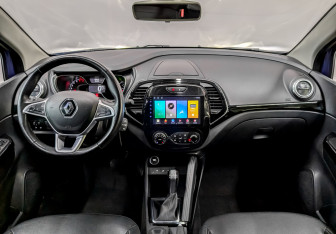 Подержанный автомобиль Renault Kaptur 2022 года (14 фото)