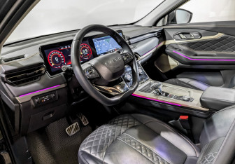 Подержанный автомобиль Exeed TXL 2023 года (16 фото)