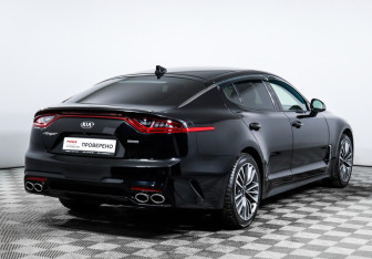 Подержанный автомобиль Kia Stinger 2020 года (5 фото)