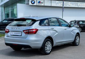 Подержанный автомобиль LADA (ВАЗ) Vesta Wagon 2021 года (5 фото)