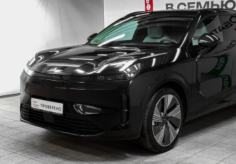 Подержанный автомобиль Lynk&Co 08 2023 года (34 фото)