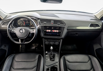 Подержанный автомобиль Volkswagen Tiguan 2018 года (14 фото)