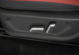 Подержанный автомобиль Haval H3 2024 года (19 фото)