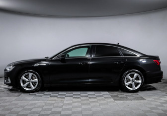 Подержанный автомобиль Audi A6 Sedan 2022 года (8 фото)