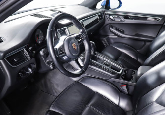 Подержанный автомобиль Porsche Macan 2014 года (38 фото)