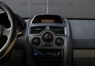 Подержанный автомобиль Renault Megane Sedan 2006 года (10 фото)