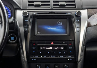 Подержанный автомобиль Toyota Camry Sedan 2017 года (17 фото)