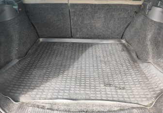 Подержанный автомобиль Renault Megane Wagon 2006 года (12 фото)