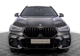 Подержанный автомобиль BMW X6 2020 года (2 фото)