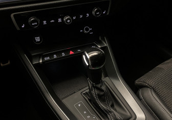 Подержанный автомобиль Audi Q3 Sportback 2021 года (13 фото)