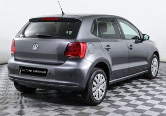 Подержанный автомобиль Volkswagen Polo Hatchback 2010 года (3 фото)