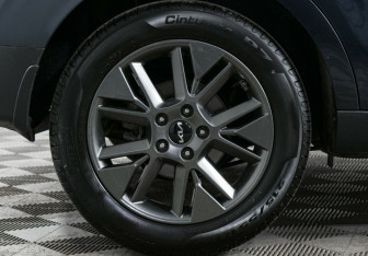 Подержанный автомобиль Kia Soul 2022 года (8 фото)