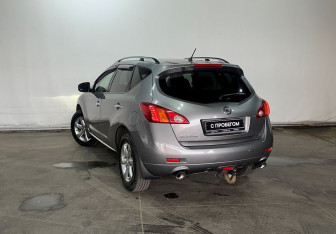Подержанный автомобиль Nissan Murano Suv 2011 года (6 фото)