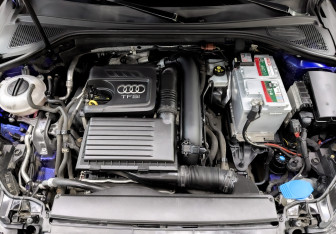 Подержанный автомобиль Audi A3 Sedan 2017 года (9 фото)