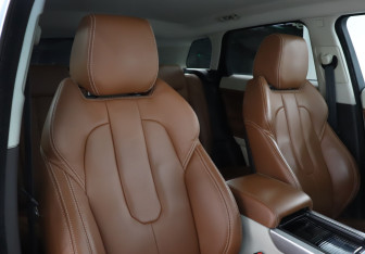 Подержанный автомобиль Land Rover Range Rover Evoque 2014 года (16 фото)