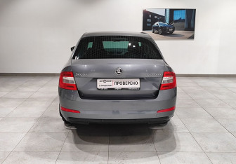 Подержанный автомобиль Skoda Octavia Wagon 2016 года (6 фото)