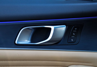 Подержанный автомобиль Changan UNI-K 2023 года (21 фото)